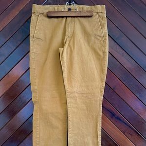 Gap Essential Khaki Slim Chino Pants